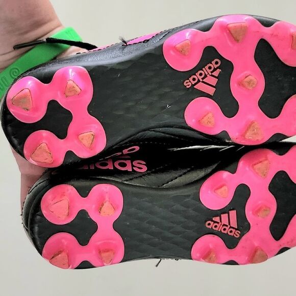 Adidas soccer cleats 11 pink - Picture 2 of 3